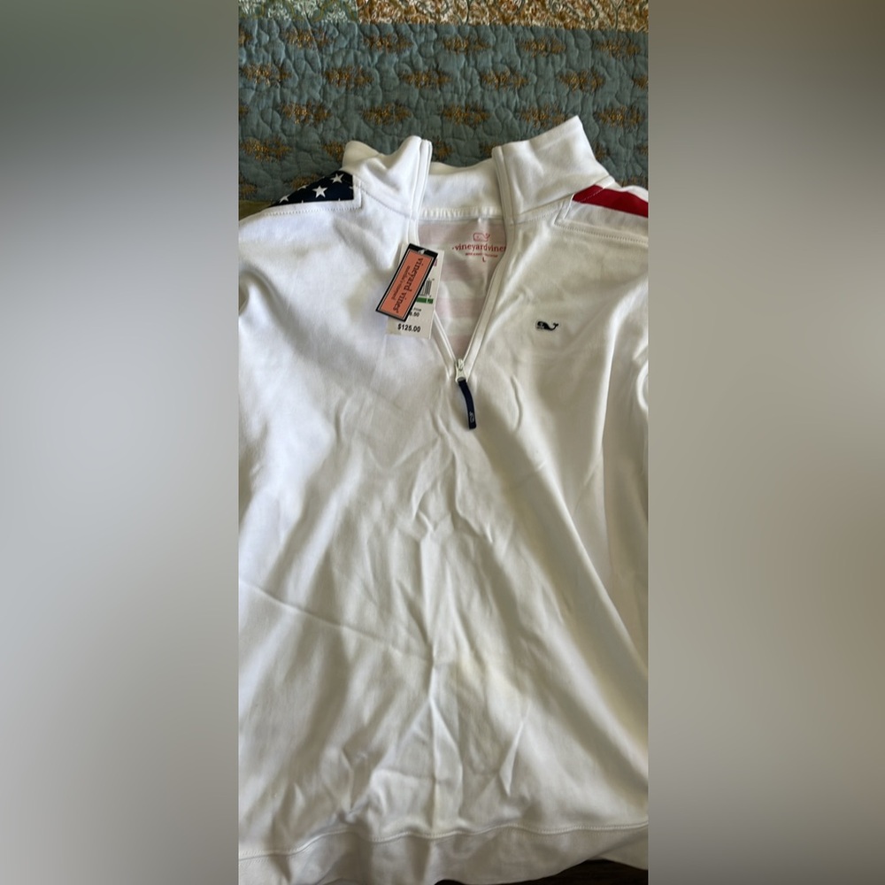 Large vineyard vines USA pullover